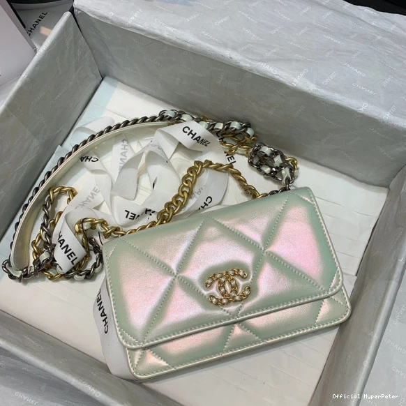 HyperPeter WALLET CHANEL19 ON CHAIN 0815